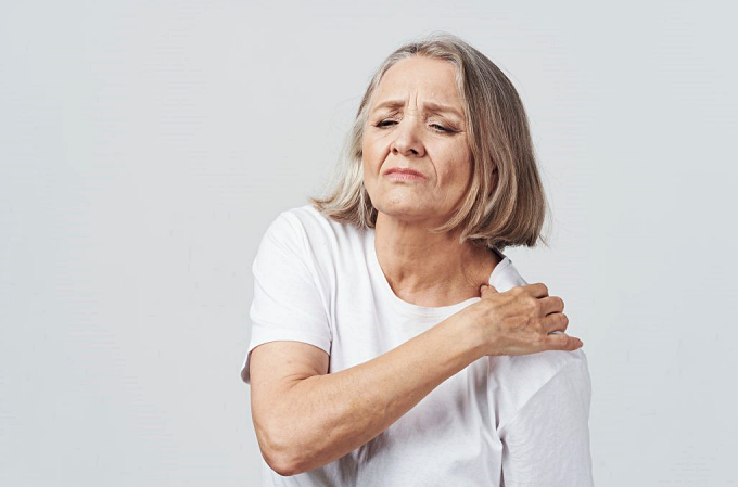 목 디스크와 오십견: 비슷하면서도 다른 두 증상