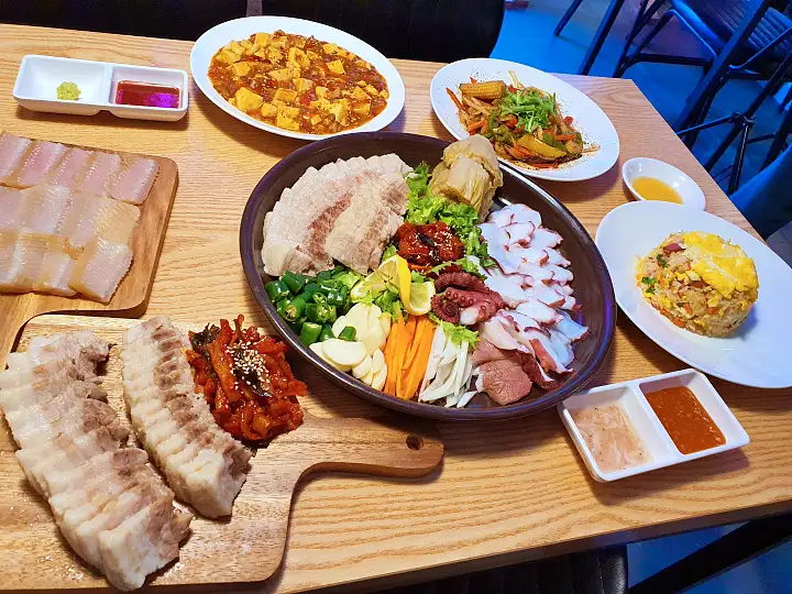 생방송오늘저녁 수유리 먹자골목 문어 사합 삼합 삼겹 보쌈 홍어 김치 크로플 맛집 추천