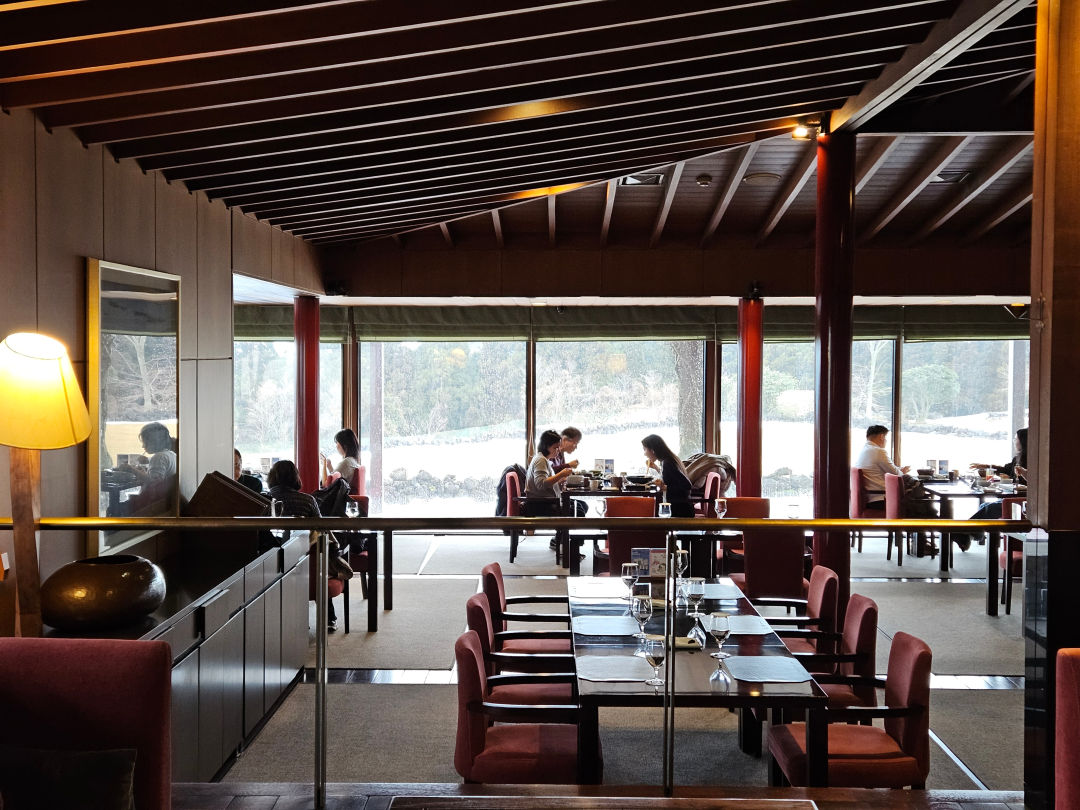 포도 호텔 레스토랑 내부