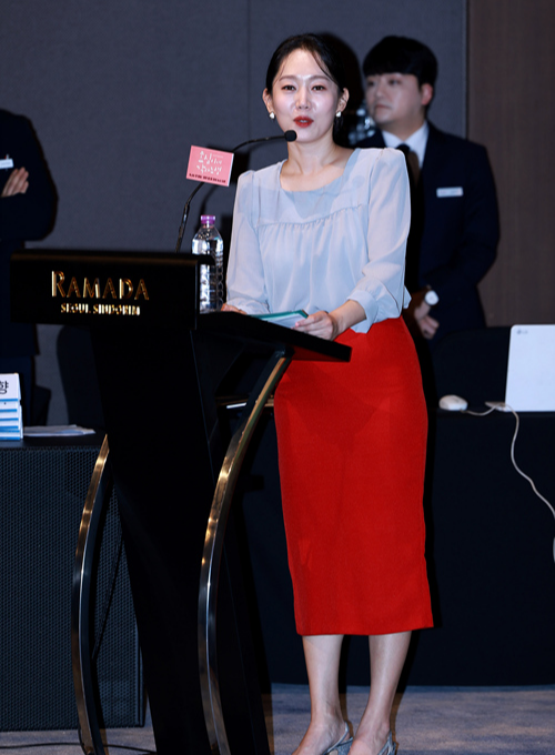엄지인