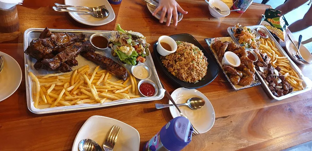 보홀 알로나 비치 맛집 이미지