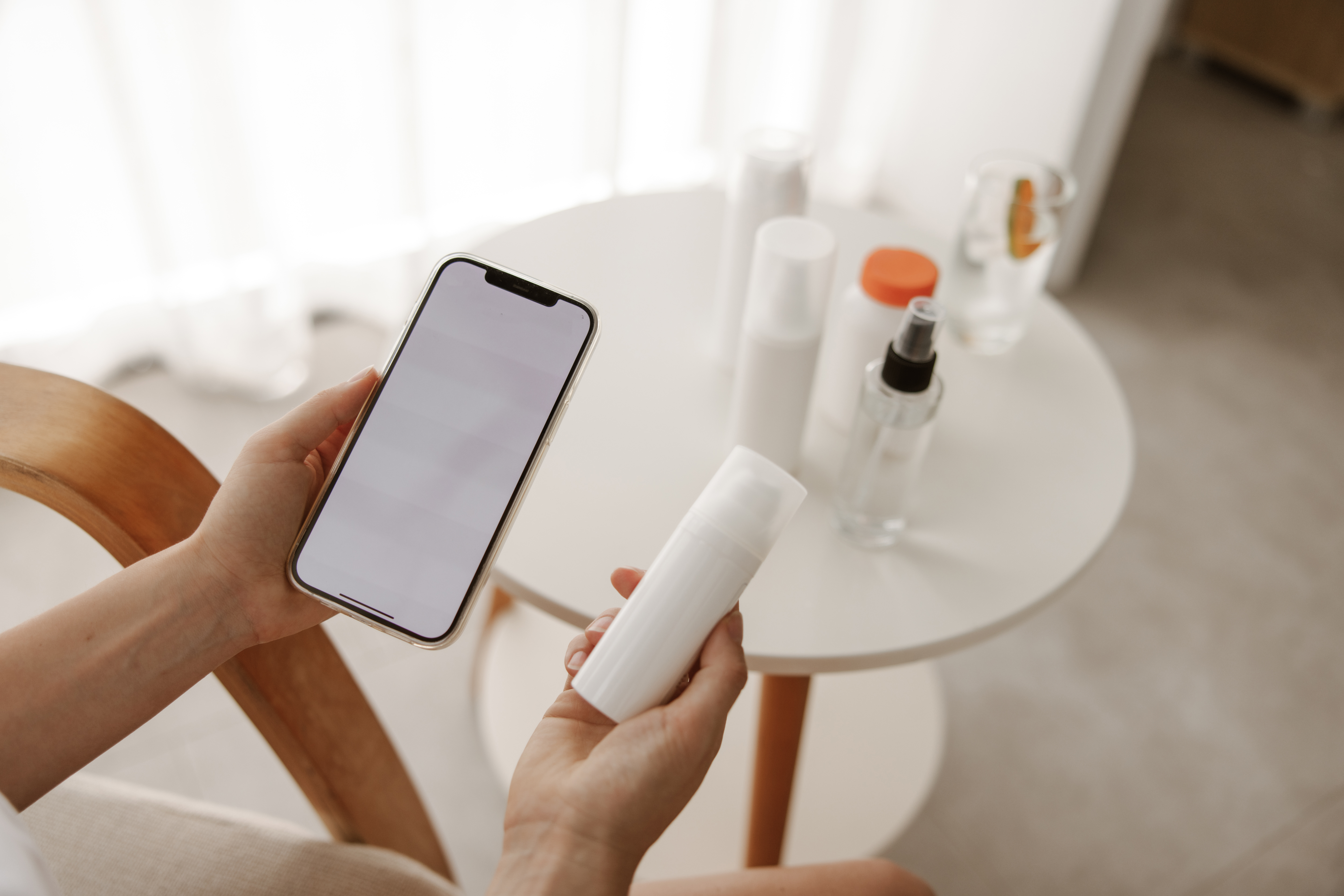 K-뷰티 x AI 기술 (피부 진단, 맞춤형 추천, AR 메이크업 시뮬레이션)