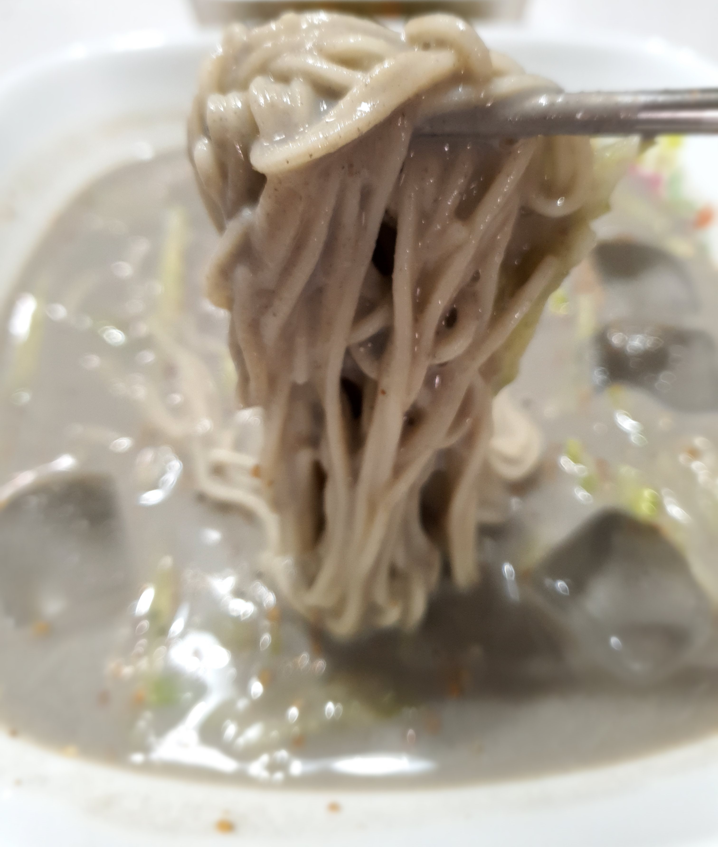 걸쭉한-국물과-쫄깃한-면발이-잘-어울립니다.