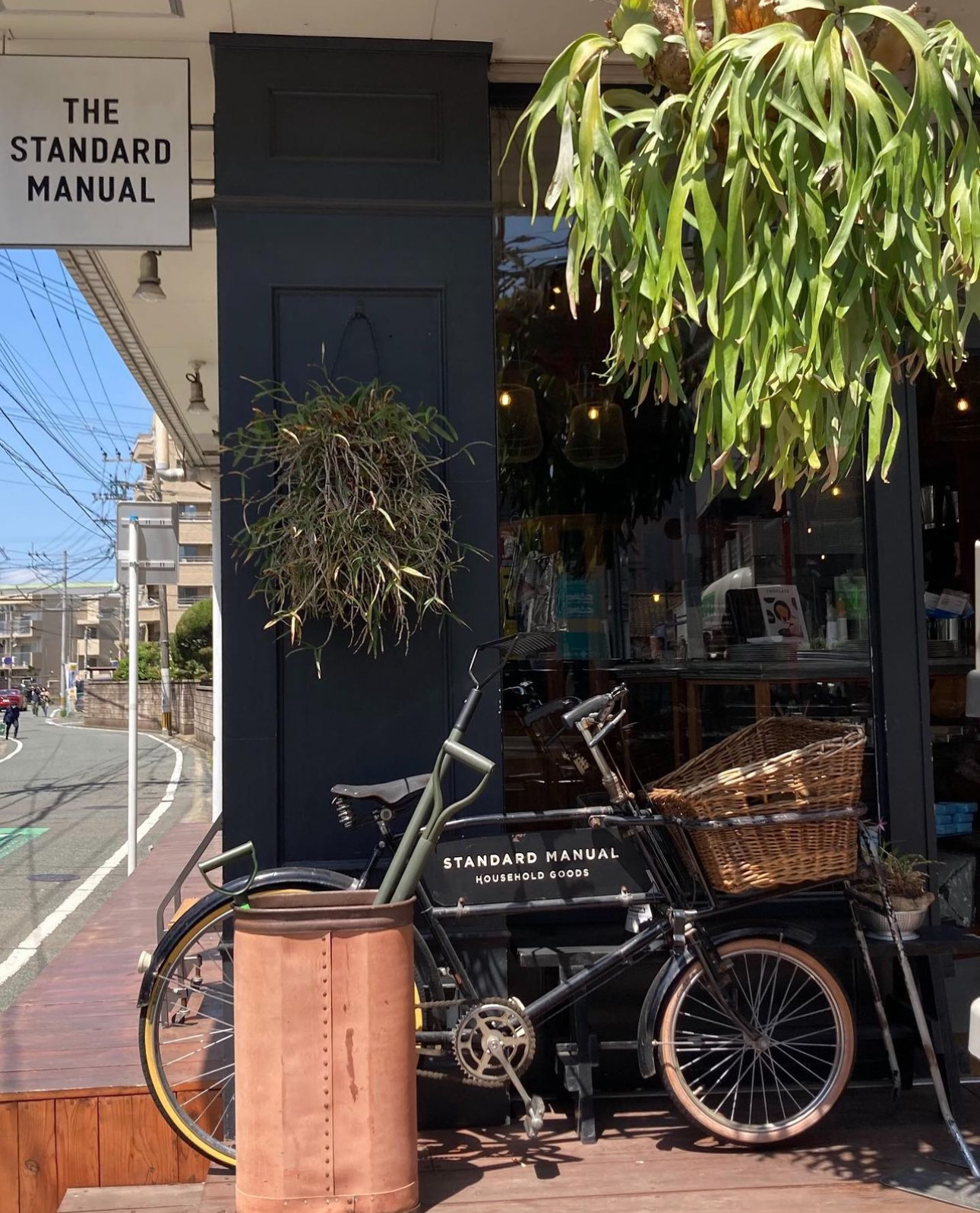 후쿠오카쇼핑 소품샵 THE STANDARD MANUAL