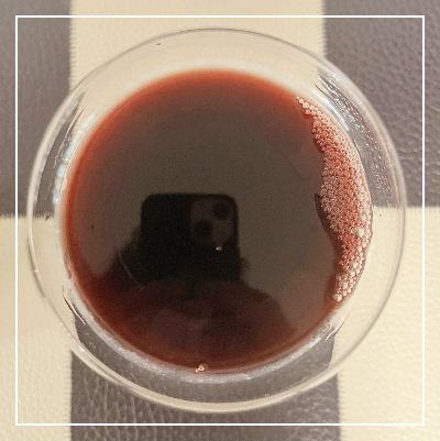 호주 쉬라즈 와인 투핸즈 섹시비스트