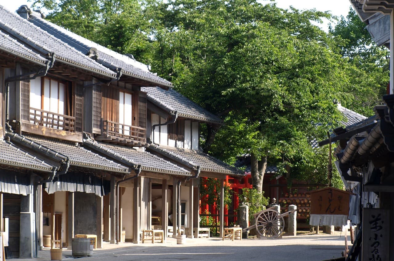 일본의 여성 무사: 오나무샤(Onna-musha)와 토모에 고젠(Tomoe Gozen)
