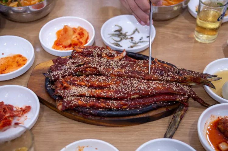 생생정보-전남-여수-택시맛객-통장어탕-장어양념구이-조개탕-맛집