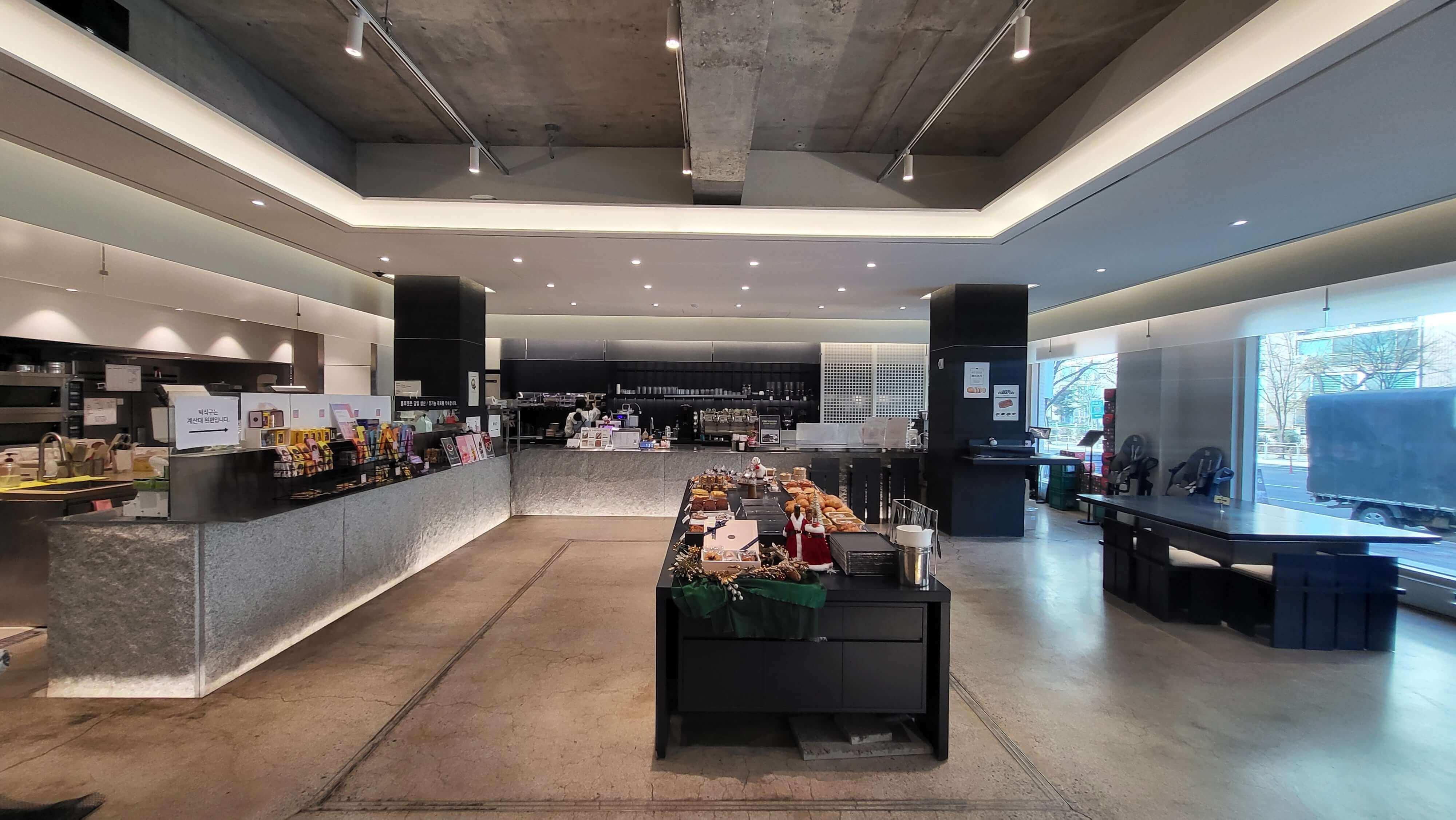 문정동 플루엣 카페