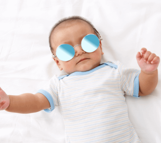 선그라스를-낀-귀여운-아기사진