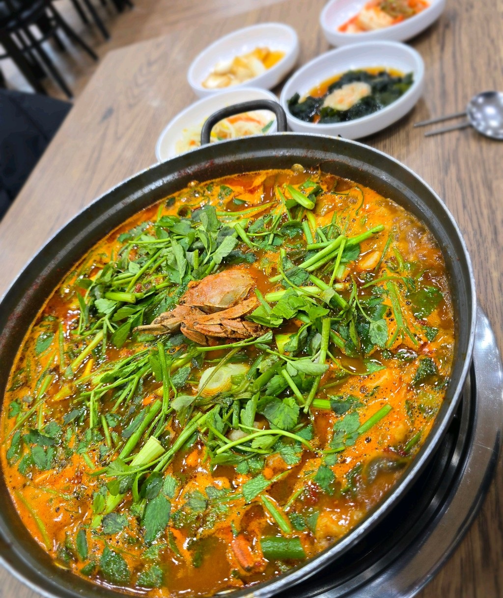 생방송투데이 한우물의 법칙 세종 메기매운탕 맛집 황우제매운탕