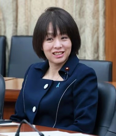 일본 자민당 국회의원 스기타 미오 | 한복 조롱 위안부 비하 영상