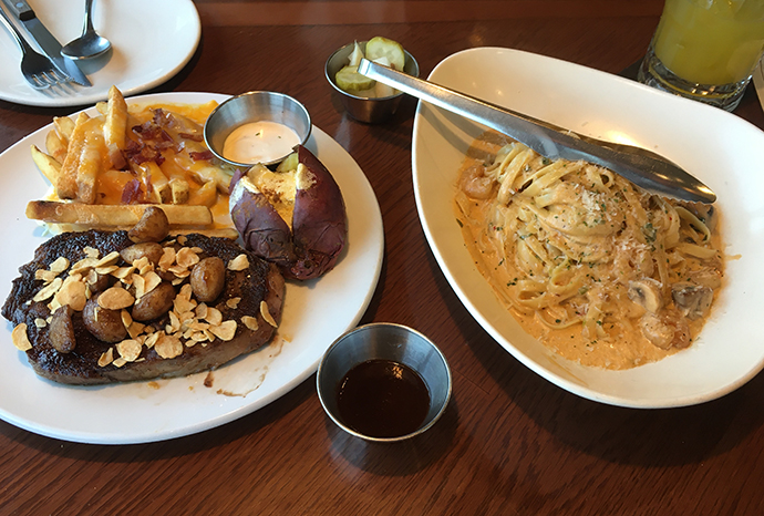 아웃백-공항점-갈릭립아이-투움바파스타