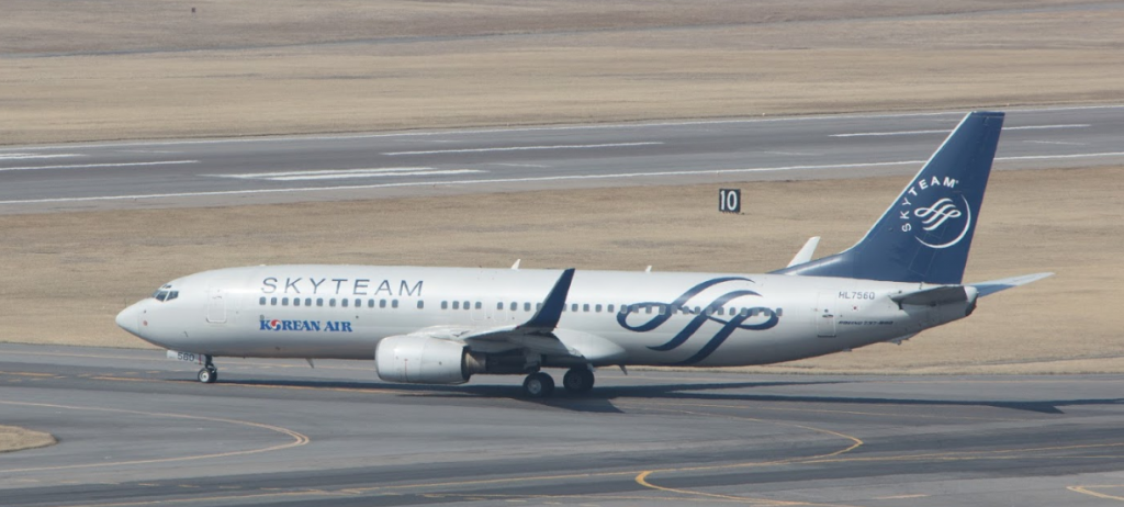 스카이팀 로고가 래핑된 대한항공 항공기 사진