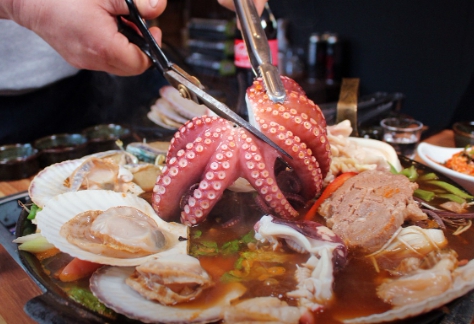 tvn 남겨서뭐하게 대구 경상도식 돌문어물갈비 회무침 맛집