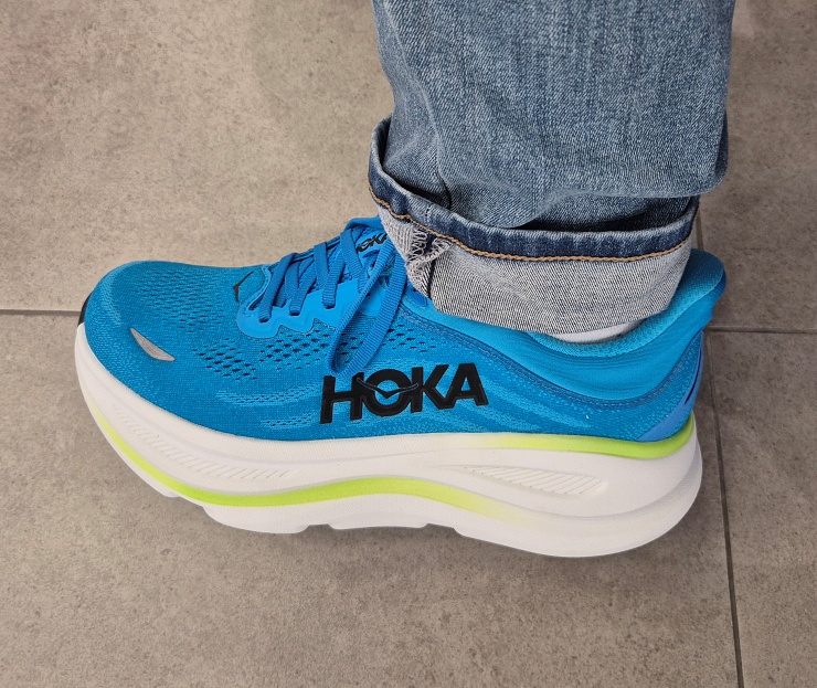 맥스 쿠션화 호카 본디9