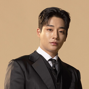 정우혁(강율 배우)