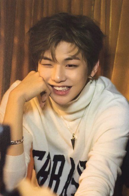 강다니엘 입대 나이 논란 워너원 프로듀스101 키 몸무게 MBTI 혈액형 군대 제대 프로필