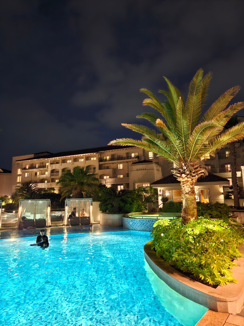 신라호텔 야간 수영