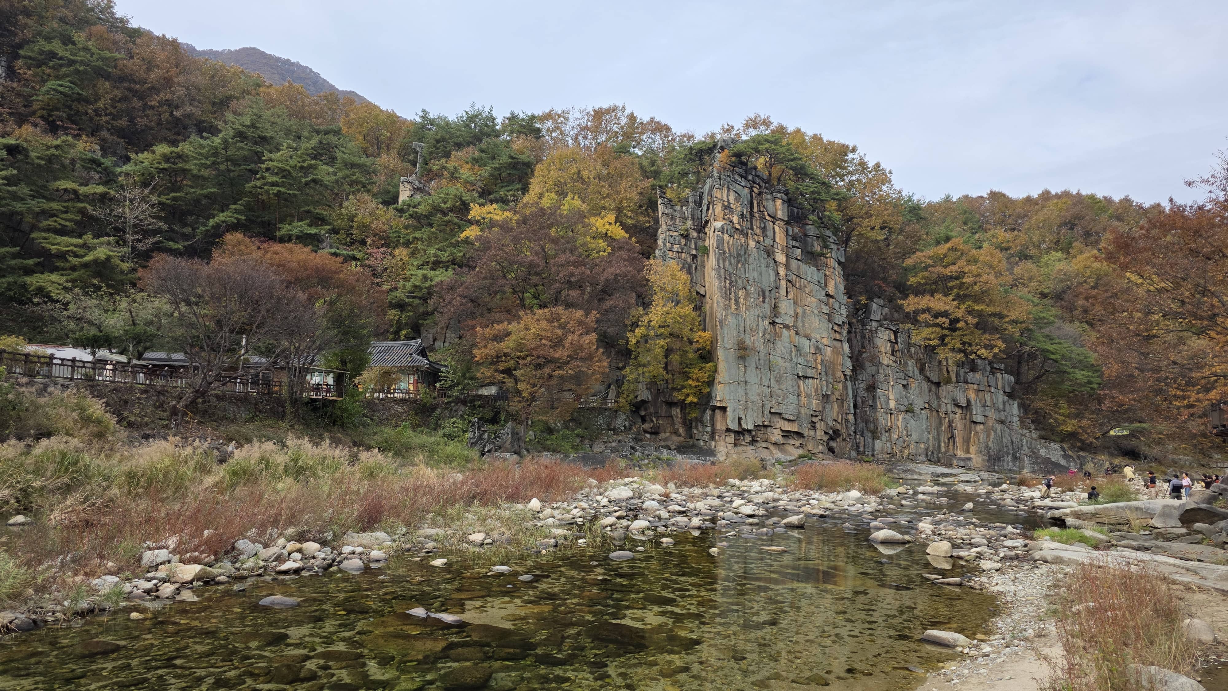 사인암과 청련암