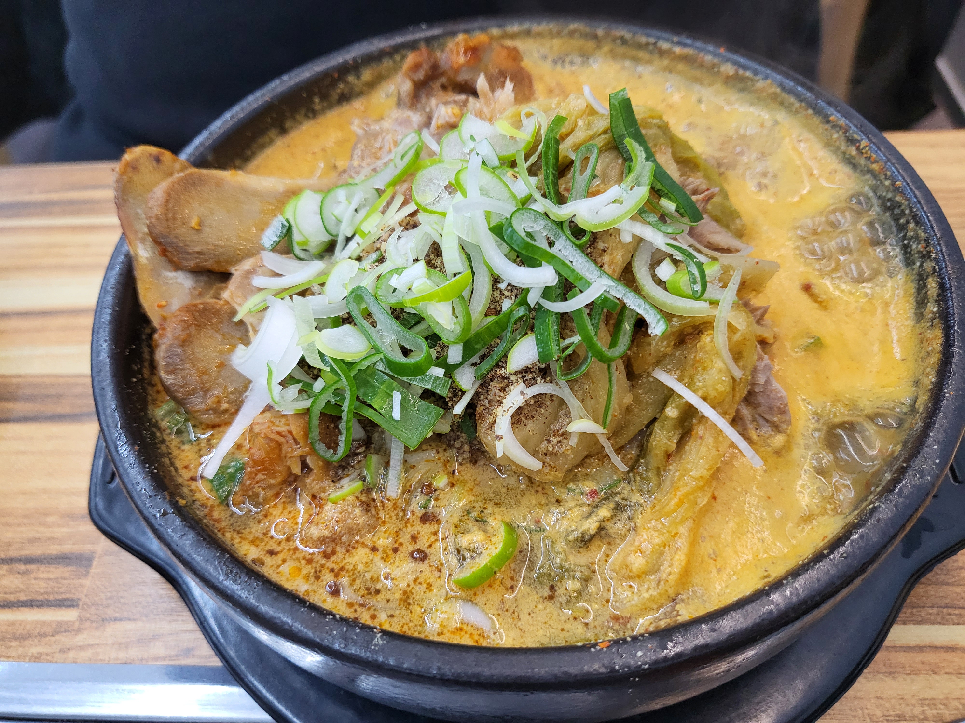 사리원 - 콩비지 감자탕