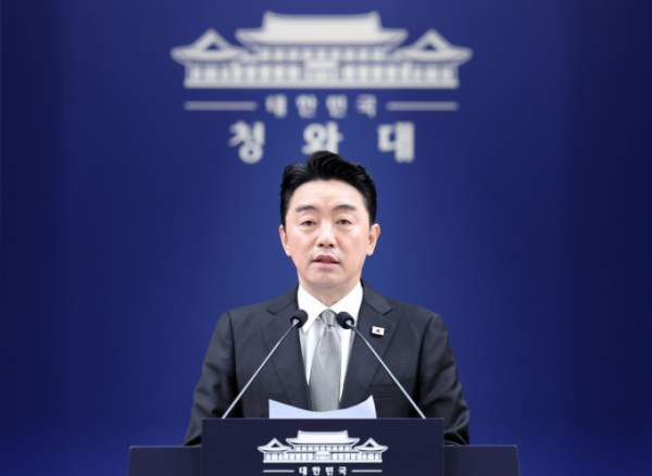 이대통령 개각 : 재경 이형일&middot;국토 홍지선&middot;중기 이소영&middot;국방 강신철&middot;법무 김승원&middot;성평등 용혜인 6개 부처 인선 분석