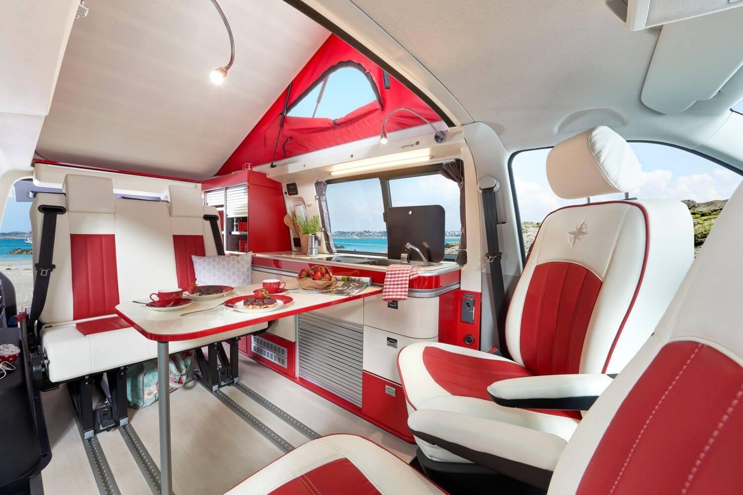 폭스바겐 캘리포니아, 전설의 노마드 캠핑카