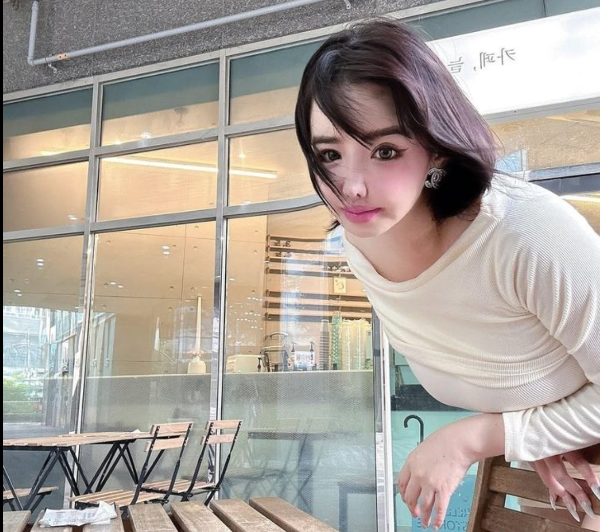 2026년 박봄 최근 근황 사진