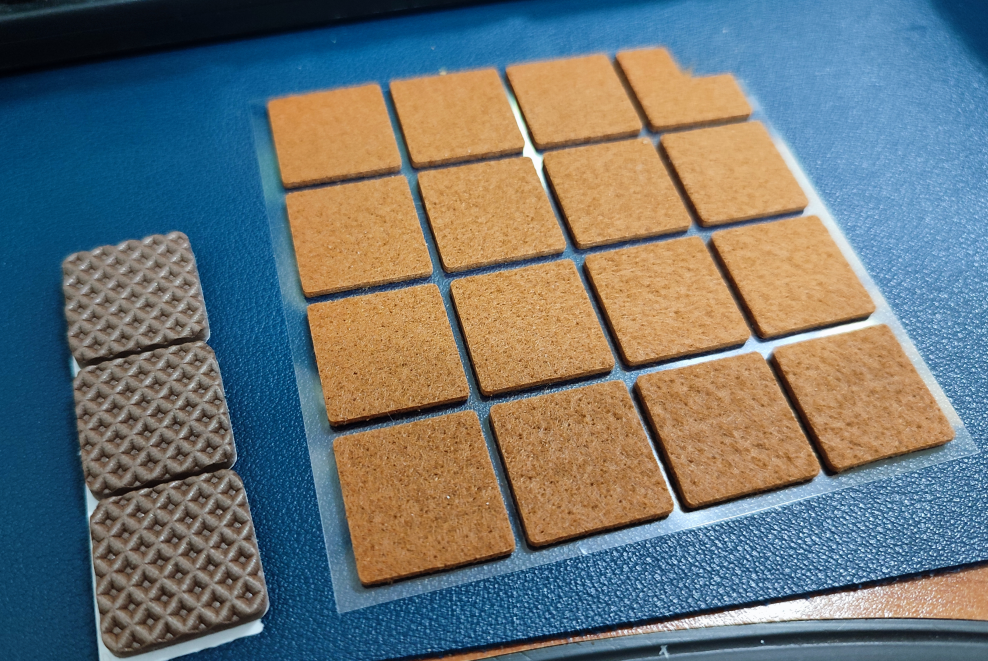 다이소에서 판매하는 미끄럼 방지 패드