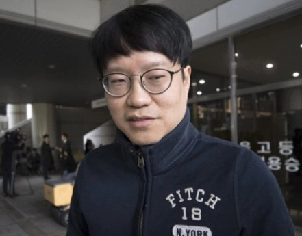 윤서인 프로필 나이 고향 학력 만화가 경력 페이스북