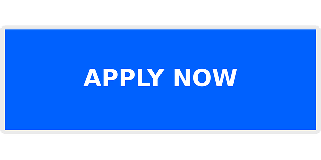 APPLY NOW 라고 적혀 있는 사진