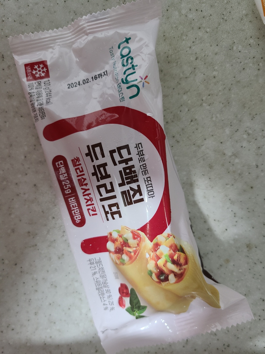 종근당건강 테이스틴 단백질 프리미엄 두부리또 칠리살사치킨