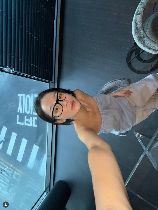 조째즈와이프패션룩,느좋녀 코디,꾸안꾸 여름룩,스타일리스트 와이프,미니멀룩 추천