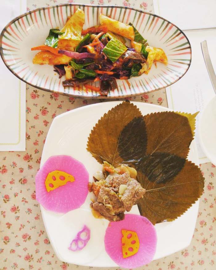 백반기행 지수원 편 도토리 정식 하루 4시간 영업 1만8천원 한정식 묵사발 도토리피자 묵말랭이 떡볶음 떡볶이 시흥 소래산 맛집 소개