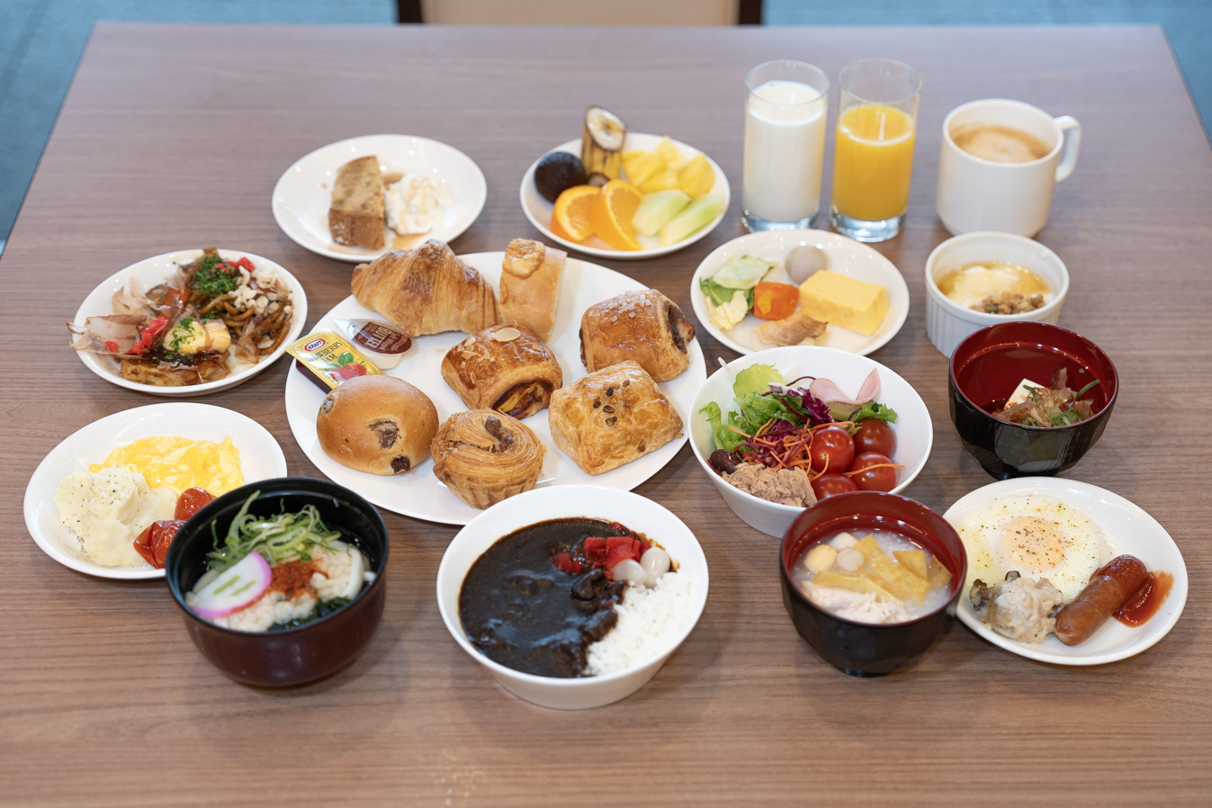 Original source photograph 61 for Osaka and Kansai Hotels: 36 Stay and Bathing Records, Plus 8 Official Introductions