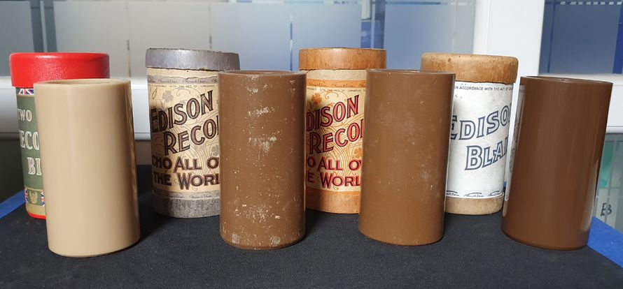 에디슨사의 판매용 브라운 왁스 원통