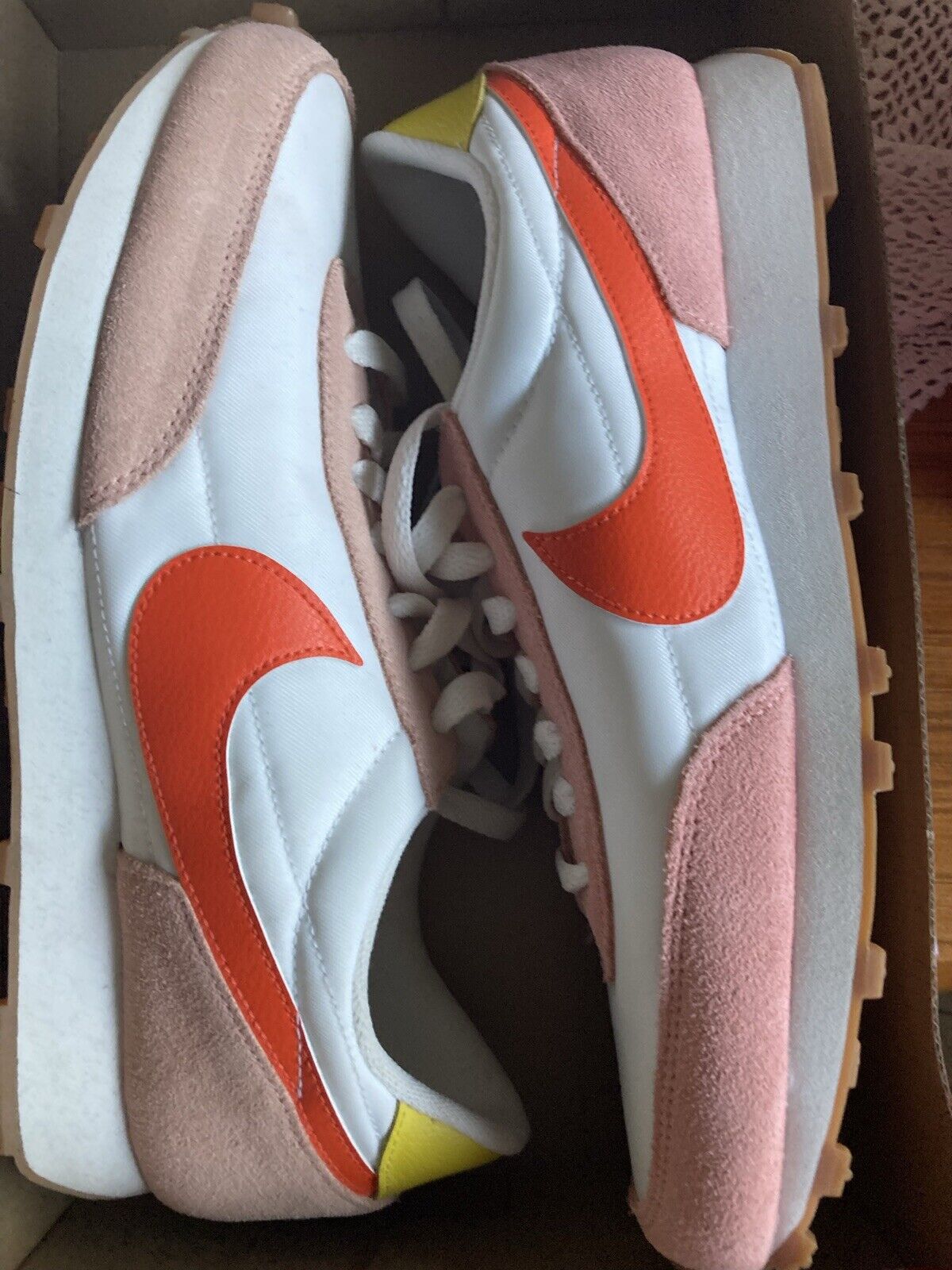 나이키 데이 브레이크 오렌지