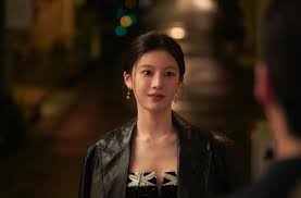 클래식한 감성, 고윤정 스웨이드 자켓,플라워 원피스