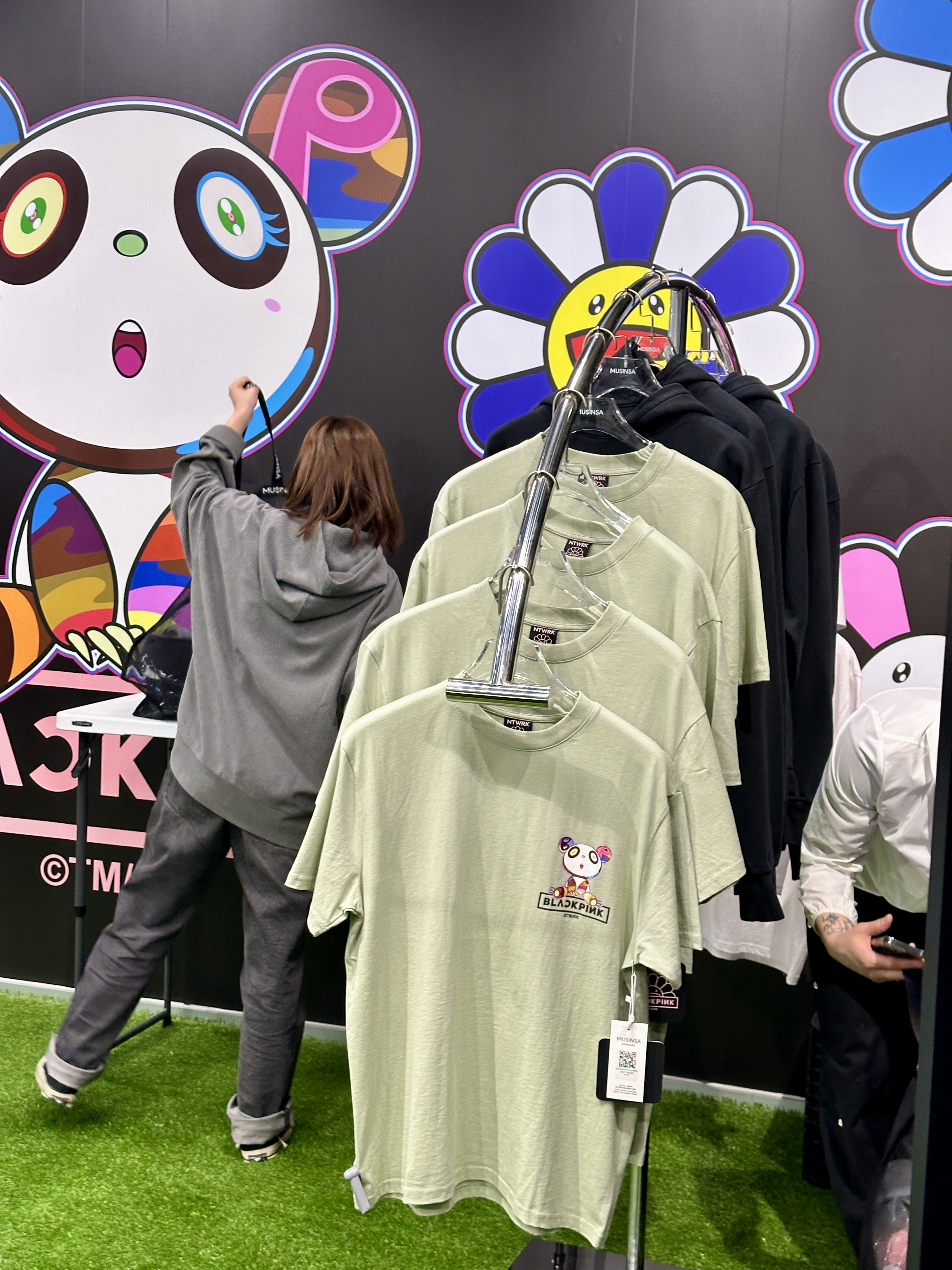 블랙핑크 티셔츠