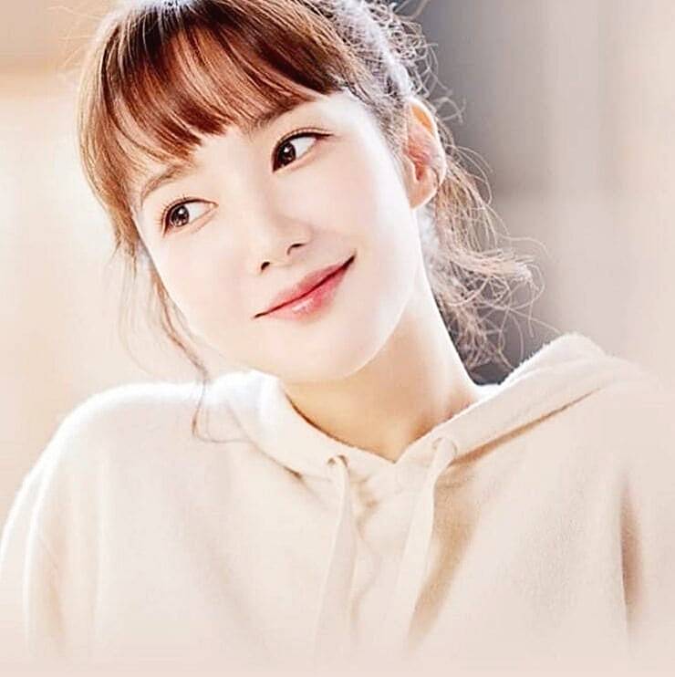 배우-박민영