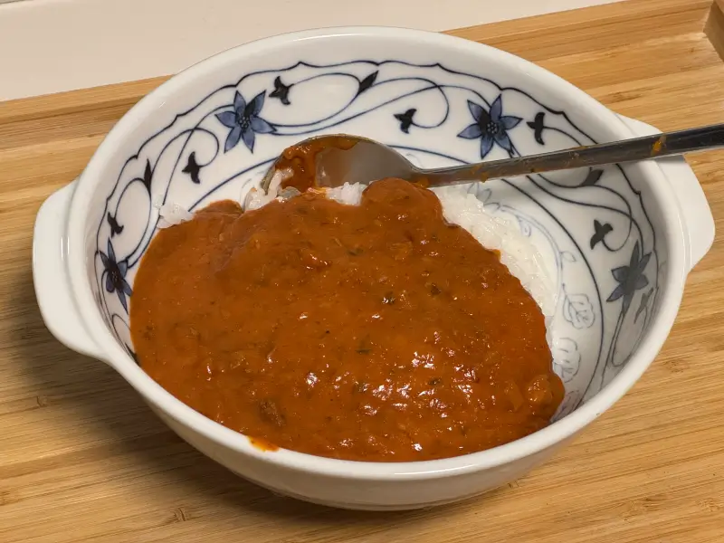 티아시아 커리 스파이시 치킨 빈달루 맛 사진