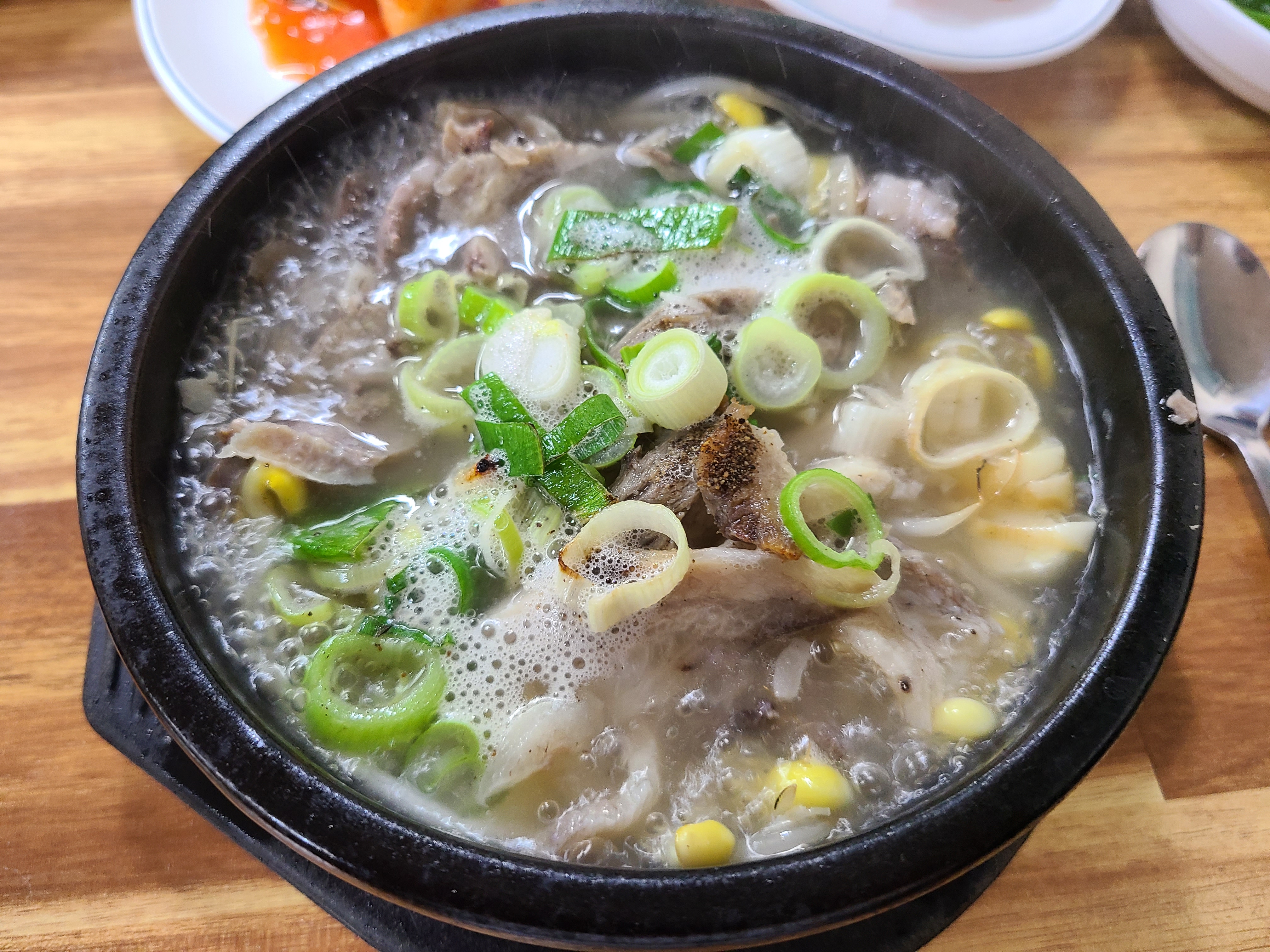 여수 토종 돼지국밥