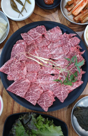 생방송투데이 막퍼주는집 얼만데요? 육회비빔밥 7000원 종로구 맛집