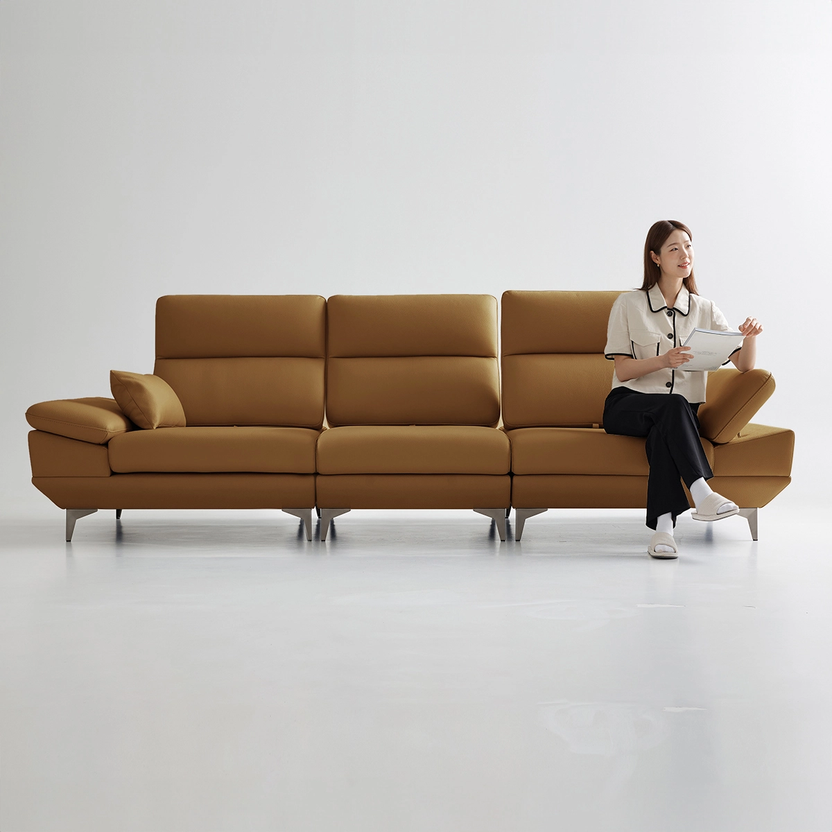 천연 통가죽의 품격! UND NA10 4인용 스윙 소파 리뷰 및 구매 혜택 총정리