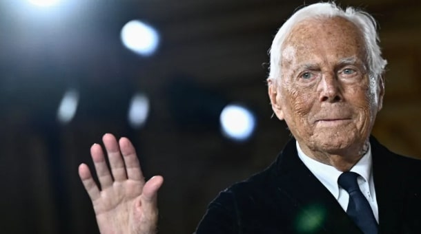 조르지오 아르마니 사망 포스팅 관련 이미지