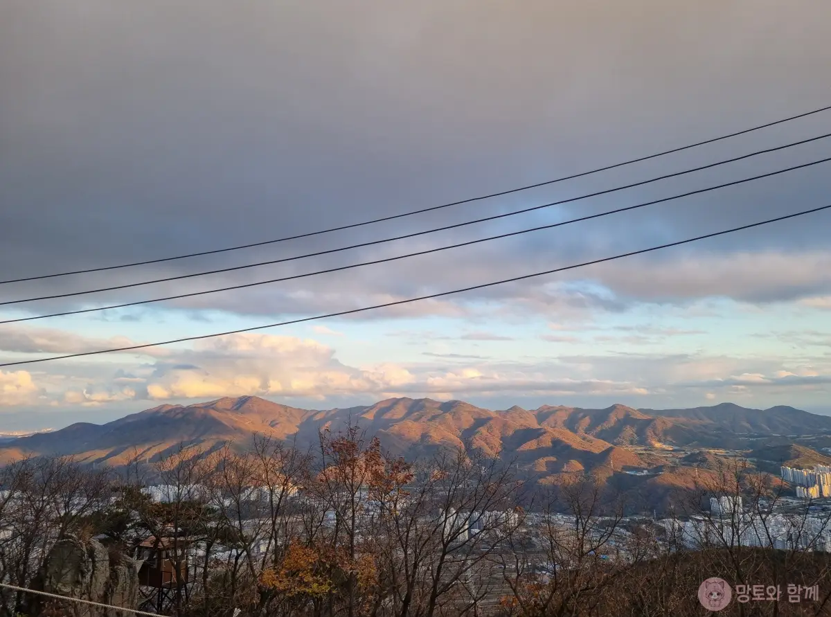 미타암에서-뷰