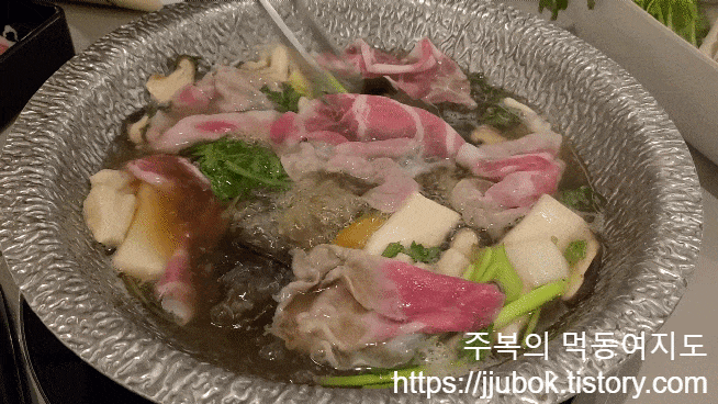 모던-샤브-하우스-감칠맛-나는-버섯-육수-4