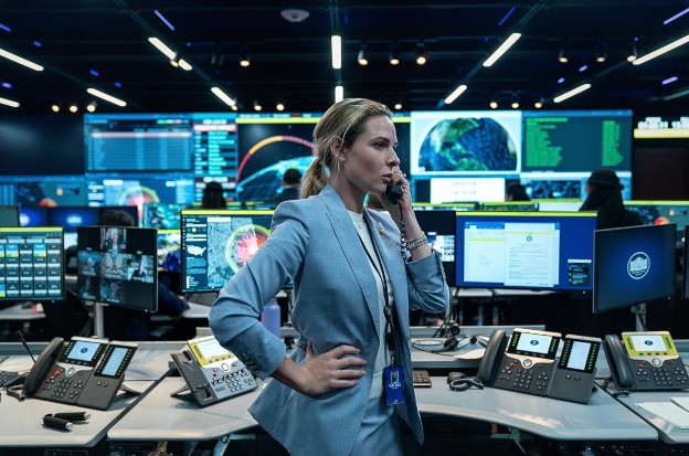 [넷플릭스 스릴러영화 추천] 하우스 오브 다이너마이트 다시보기 줄거리 결말 리뷰 후기