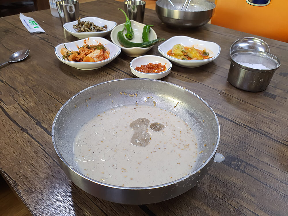 엄마네 감자탕 콩국수