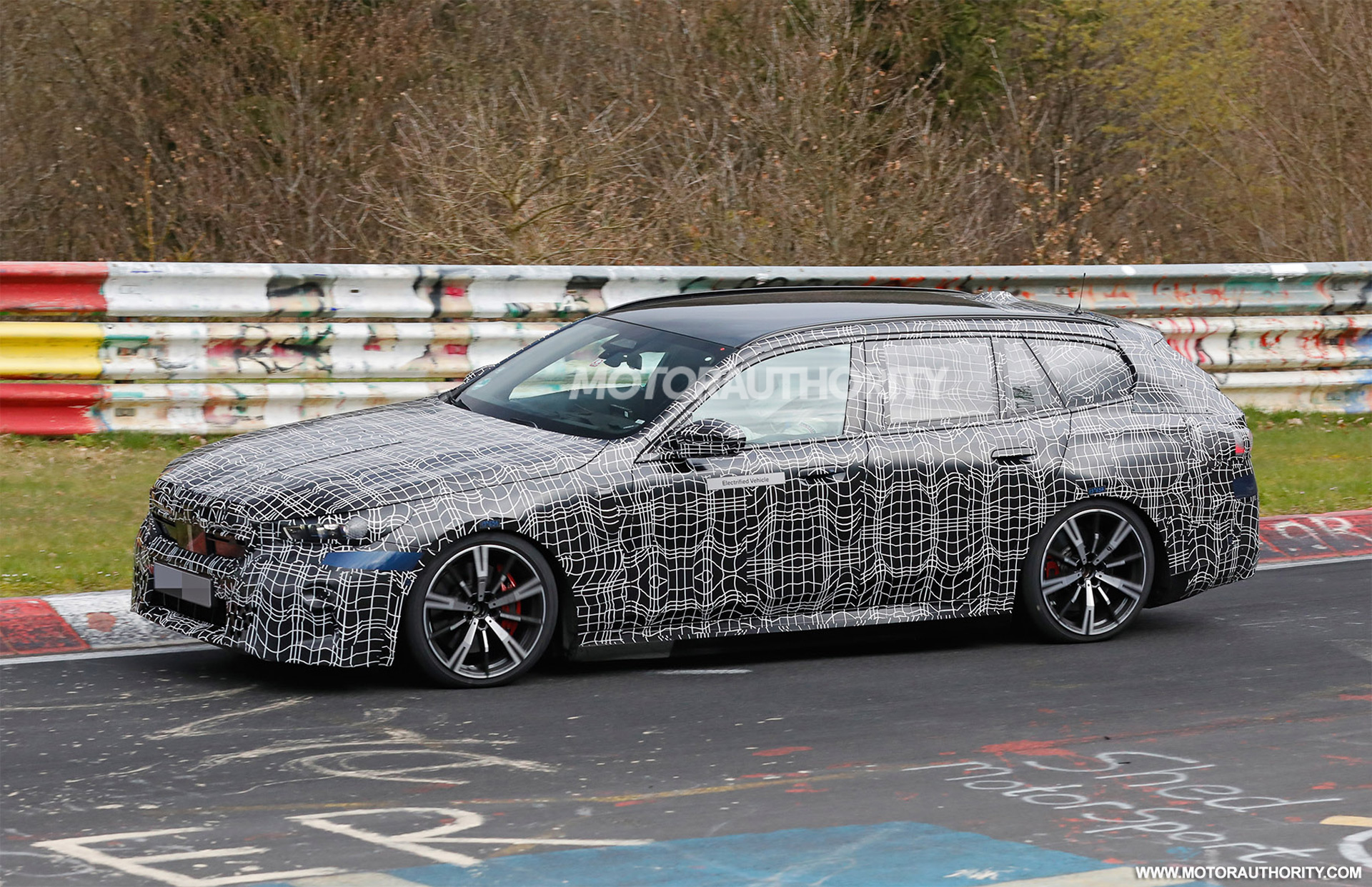 BMW 전기 왜건 'i5 투어링'