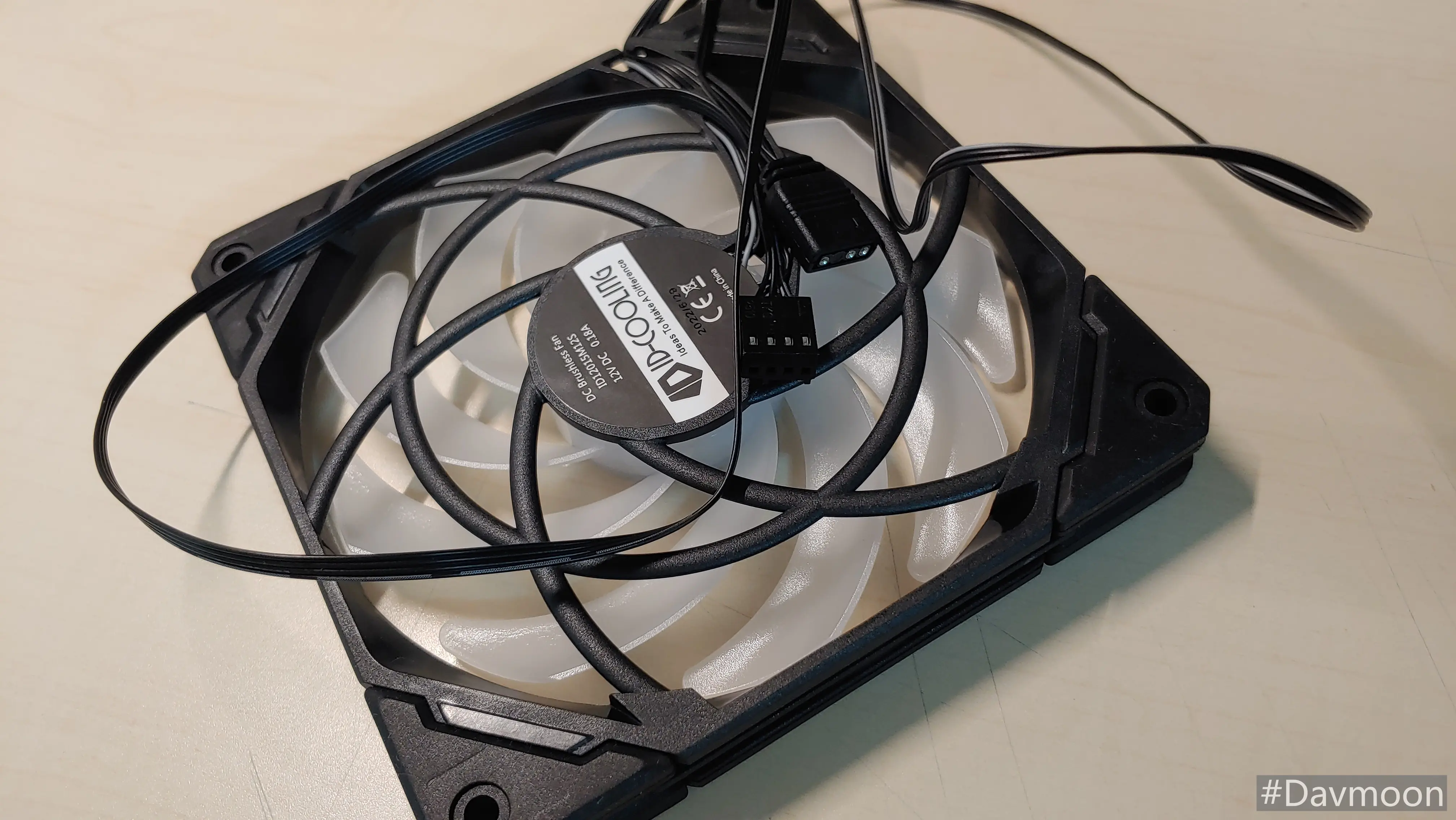 IS-55 번들 ID12015M12S 팬과 PWM 커넥터, RGB 포트